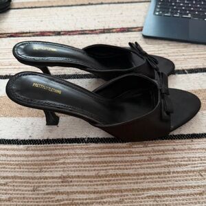 PrettyLittleThing Classic Black Mules